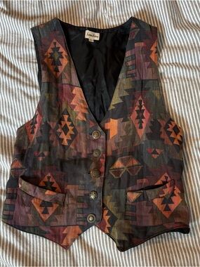 Neiman Marcus Southwestern Geometric Vest in Rust, Olive & Black size Large